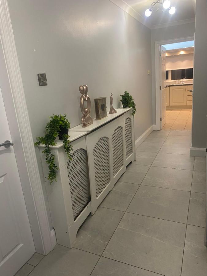 House In Mid Ulster - Sleeps 8