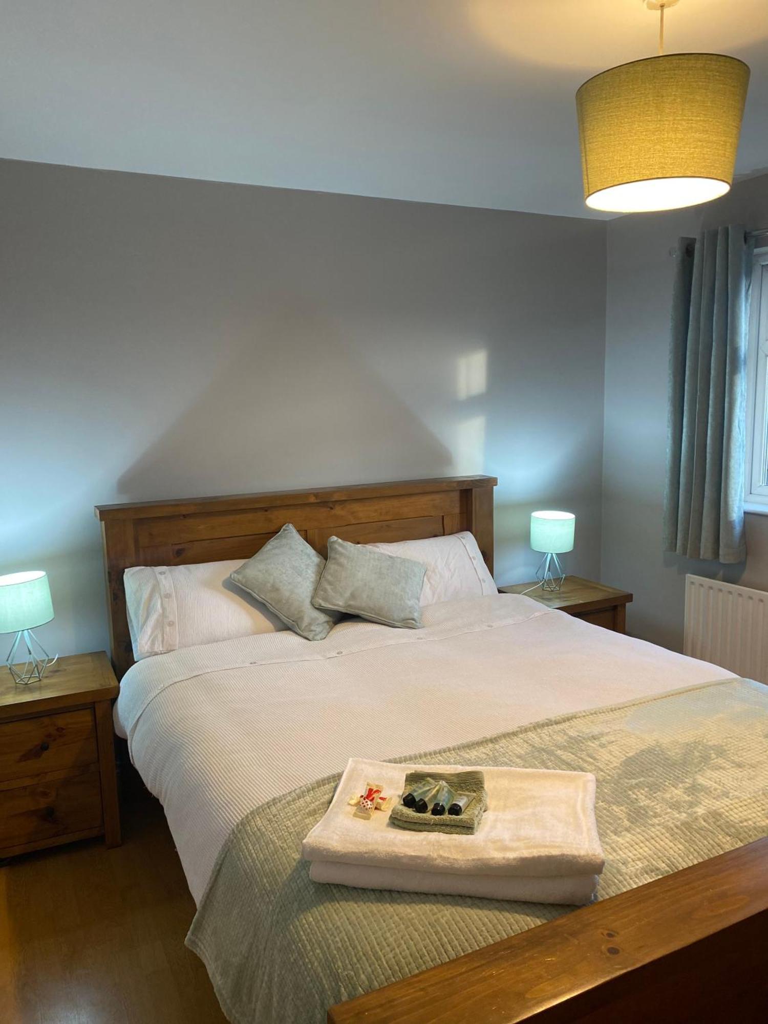 Holiday home House In Mid Ulster - Sleeps 8 *